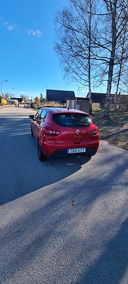 Renault Clio 14 of 27
