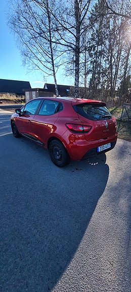 Renault Clio 15 of 27