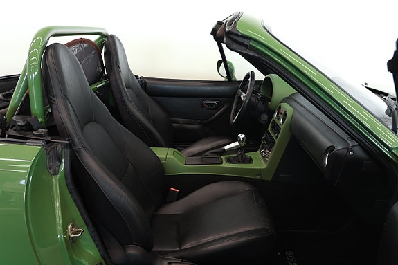 Mazda MX-5 12 of 16