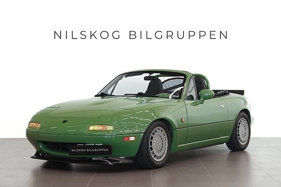 Mazda MX-5 2 of 5