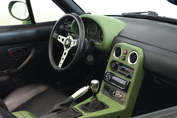 Mazda MX-5 10 of 16