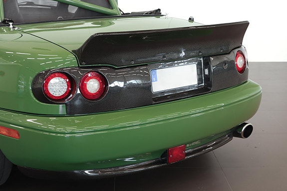 Mazda MX-5 9 of 16