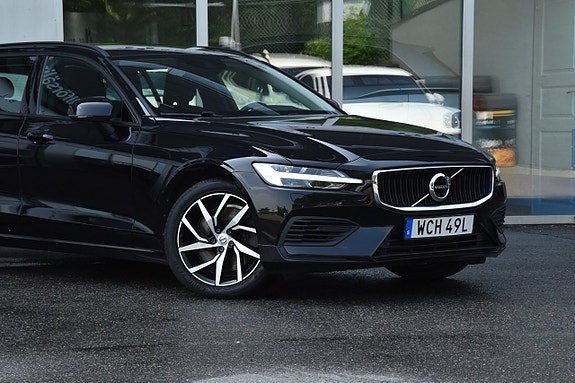 Volvo V60 3 of 5
