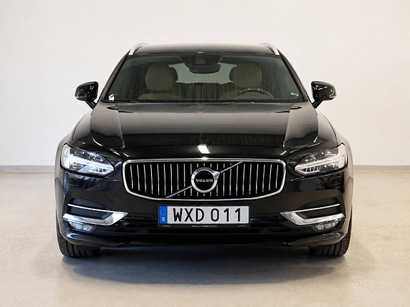 Volvo V90 3 of 5