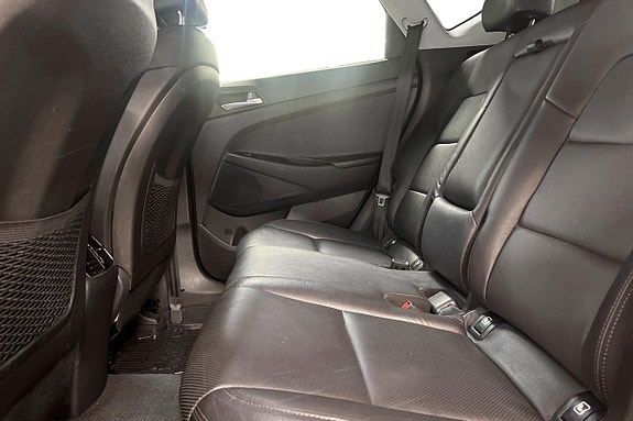 Hyundai Tucson 16 of 28