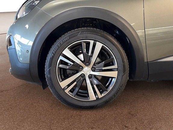 Peugeot 3008 8 of 16