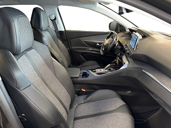 Peugeot 3008 13 of 16