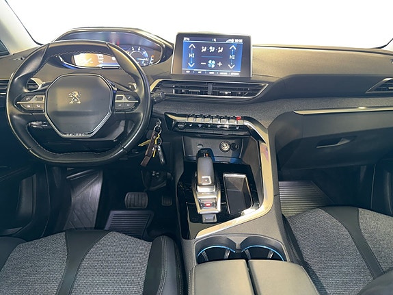 Peugeot 3008 10 of 16