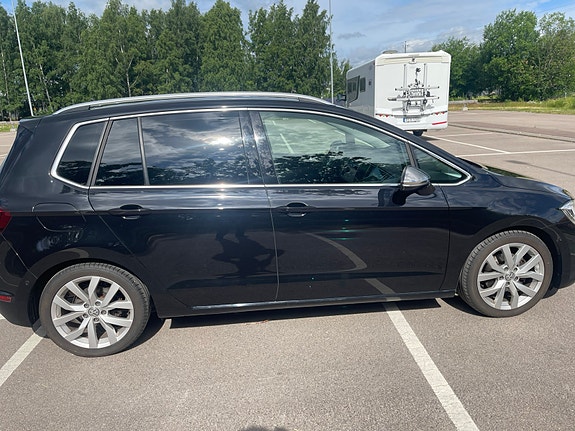 Volkswagen Golf Sportsvan 6 of 8