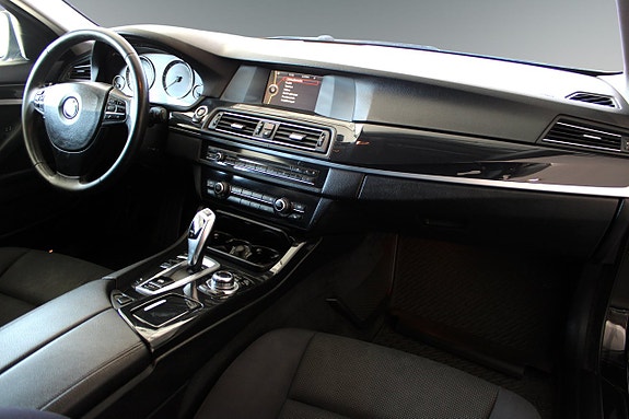 BMW 520d 6 of 12