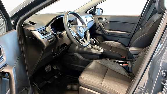 Renault Captur 5 of 9