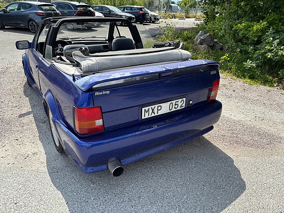 Ford Escort 2 of 5