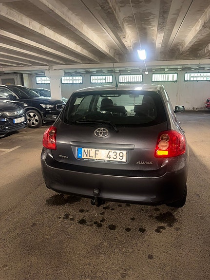 Toyota Auris 3 of 5