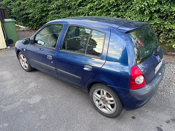Renault Clio 3 of 5