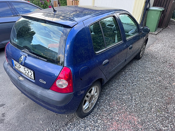 Renault Clio 2 of 5