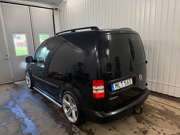 Volkswagen Caddy 4 of 5