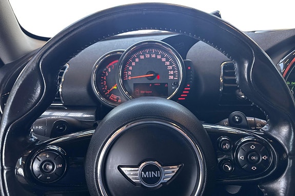MINI Clubman Cooper S 13 of 25