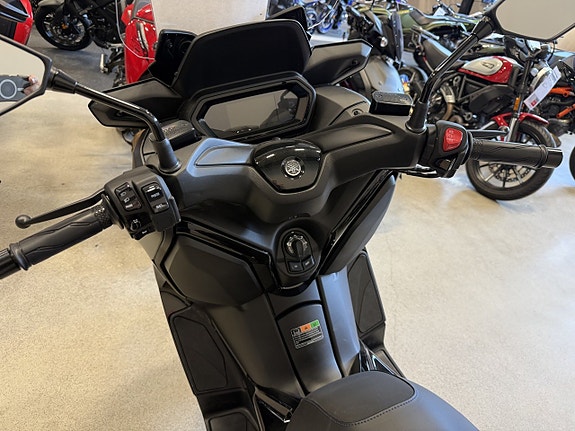 Yamaha X-Max 300 låga mil Xmax 300 , endast 11 mil 5 of 5