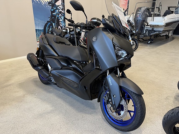 Yamaha X-Max 300 låga mil Xmax 300 , endast 11 mil 4 of 5