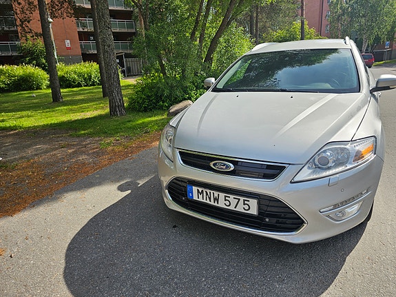 Ford Mondeo 2 of 5