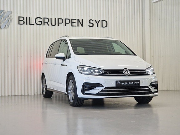 Volkswagen Touran 4 of 5