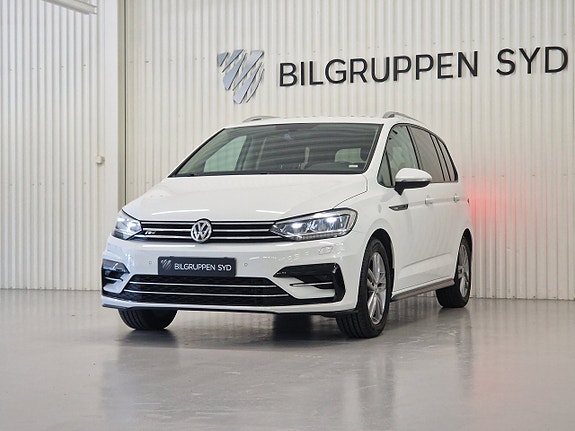 Volkswagen Touran 3 of 5