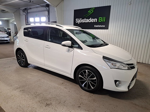 Toyota Verso 3 of 5