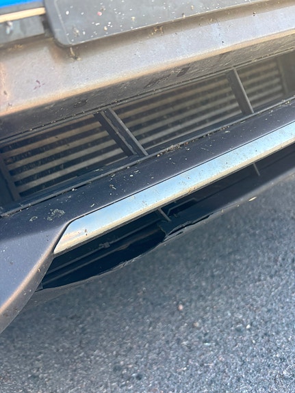 BMW 318d 8 of 9