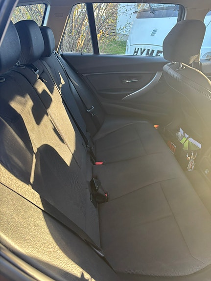 BMW 318d 6 of 9