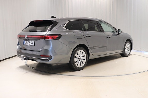 Volkswagen Passat 4 of 5
