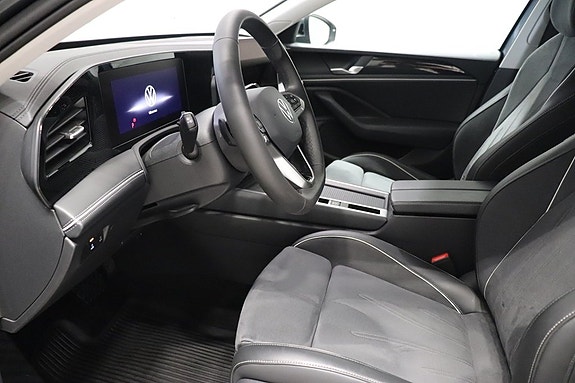 Volkswagen Passat 7 of 12