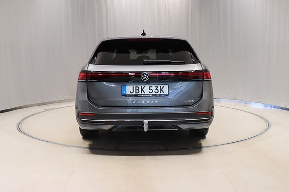Volkswagen Passat 5 of 5