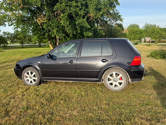 Volkswagen Golf IV 3 of 3