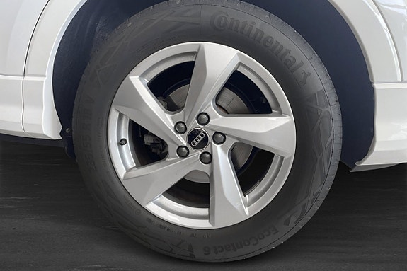 Audi Q3 5 of 5