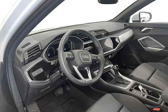 Audi Q3 6 of 11