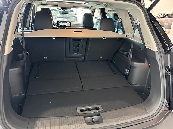 Nissan X-Trail 25 of 27