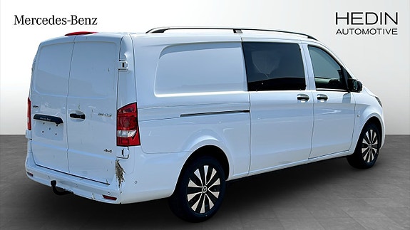 Mercedes-Benz Vito 119 2 of 12