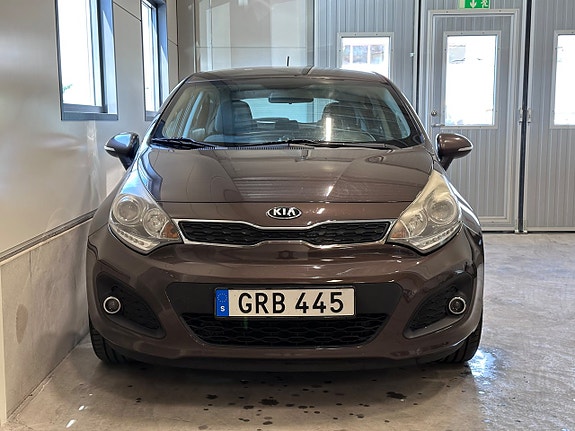Kia Rio 2 of 5