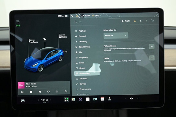 Tesla Model 3 11 of 27
