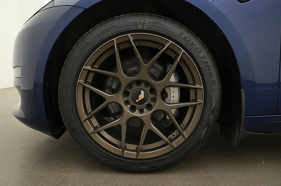 Tesla Model 3 27 of 27