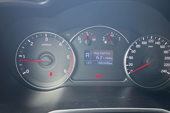 Kia Carens 10 of 10