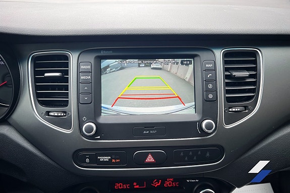 Kia Carens 9 of 10