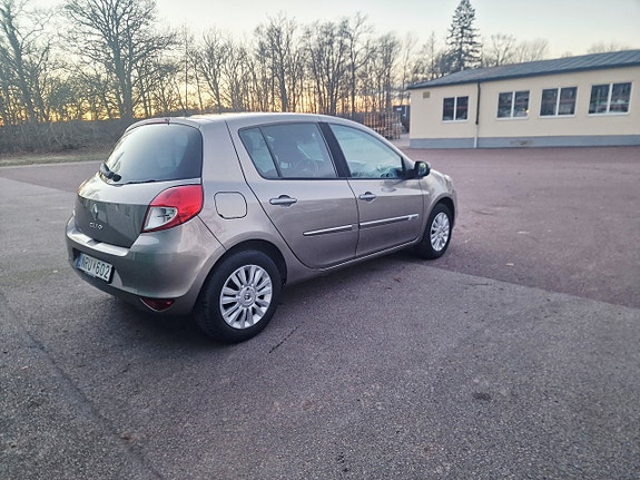 Renault Clio 4 of 5