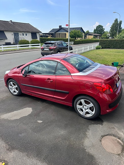 Peugeot 207 CC 3 of 5