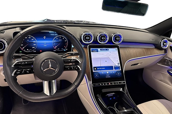 Mercedes-Benz CLE450 8 of 12