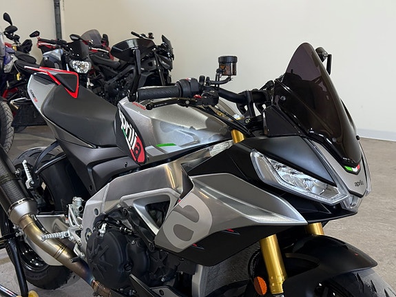 Aprilia Tuono V4 RR Akrapovic 0kr instas räntekampanj 3,45 3 of 13