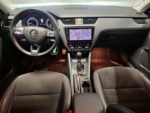 Skoda Octavia Scout 10 of 14