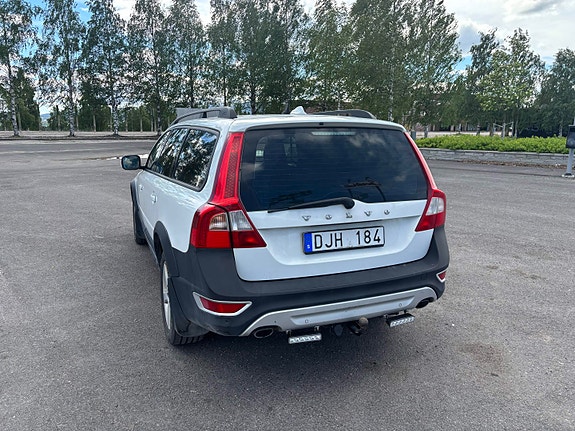 Volvo XC70 4 of 5