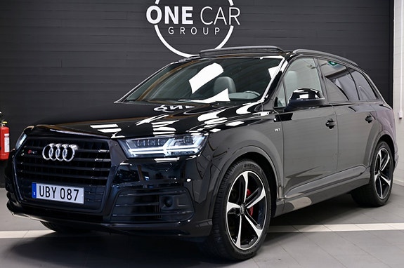 Audi SQ7 2 of 5