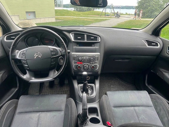 Citroen C4 6 of 7